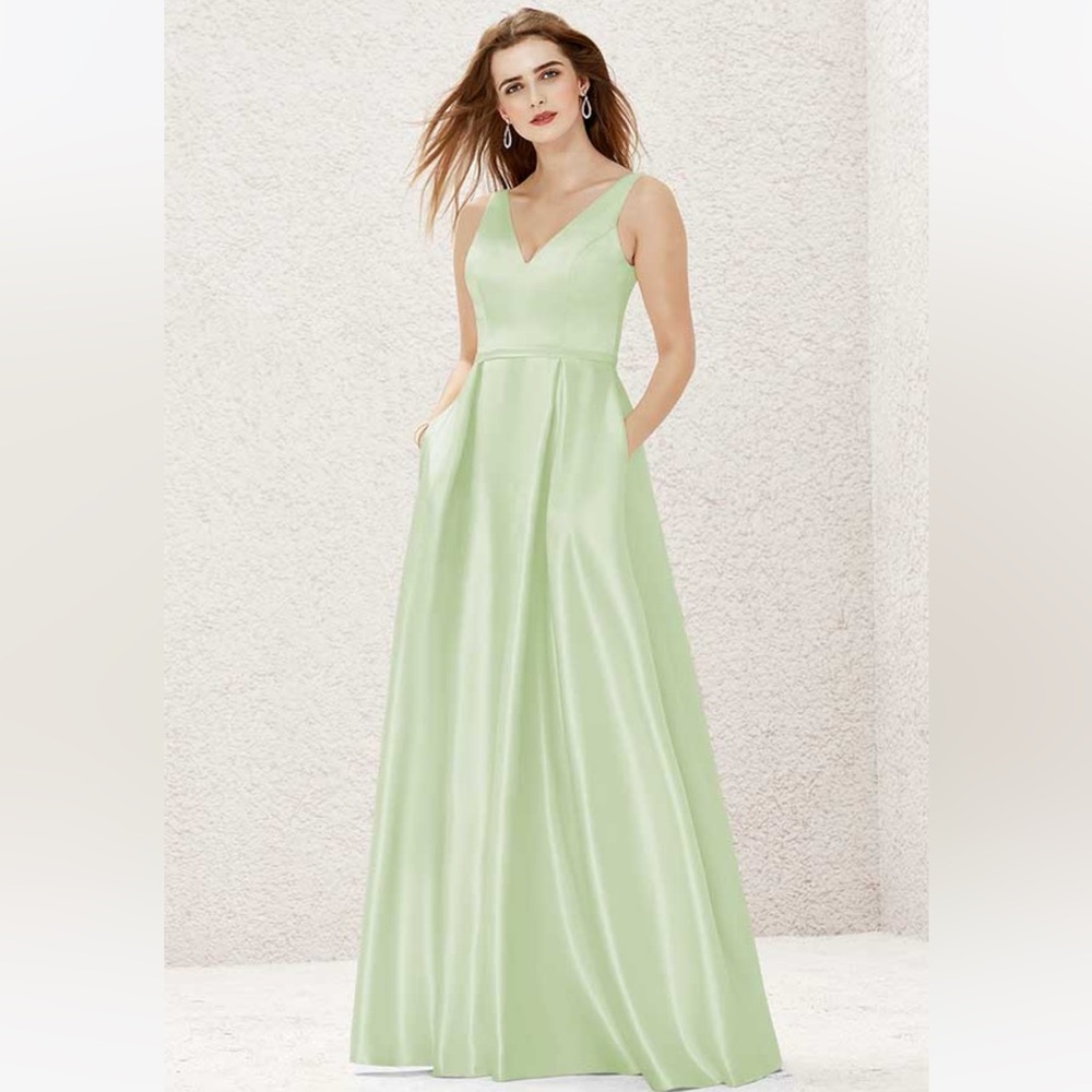 NEVER WORN A-Line V neck Sleeveless Floor length Satin dress w Pockets Size 8